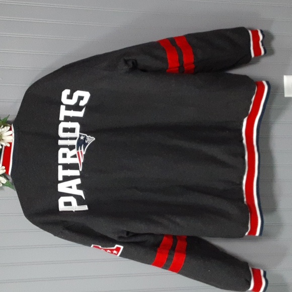 New England Patriots Varsity Reversible Wool Jacket - Picture 2 of 13